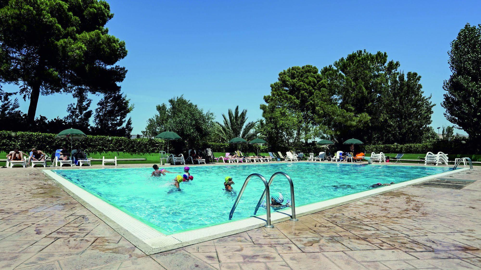 Agriturismo Tenute Pollara Roccamena Buitenkant foto